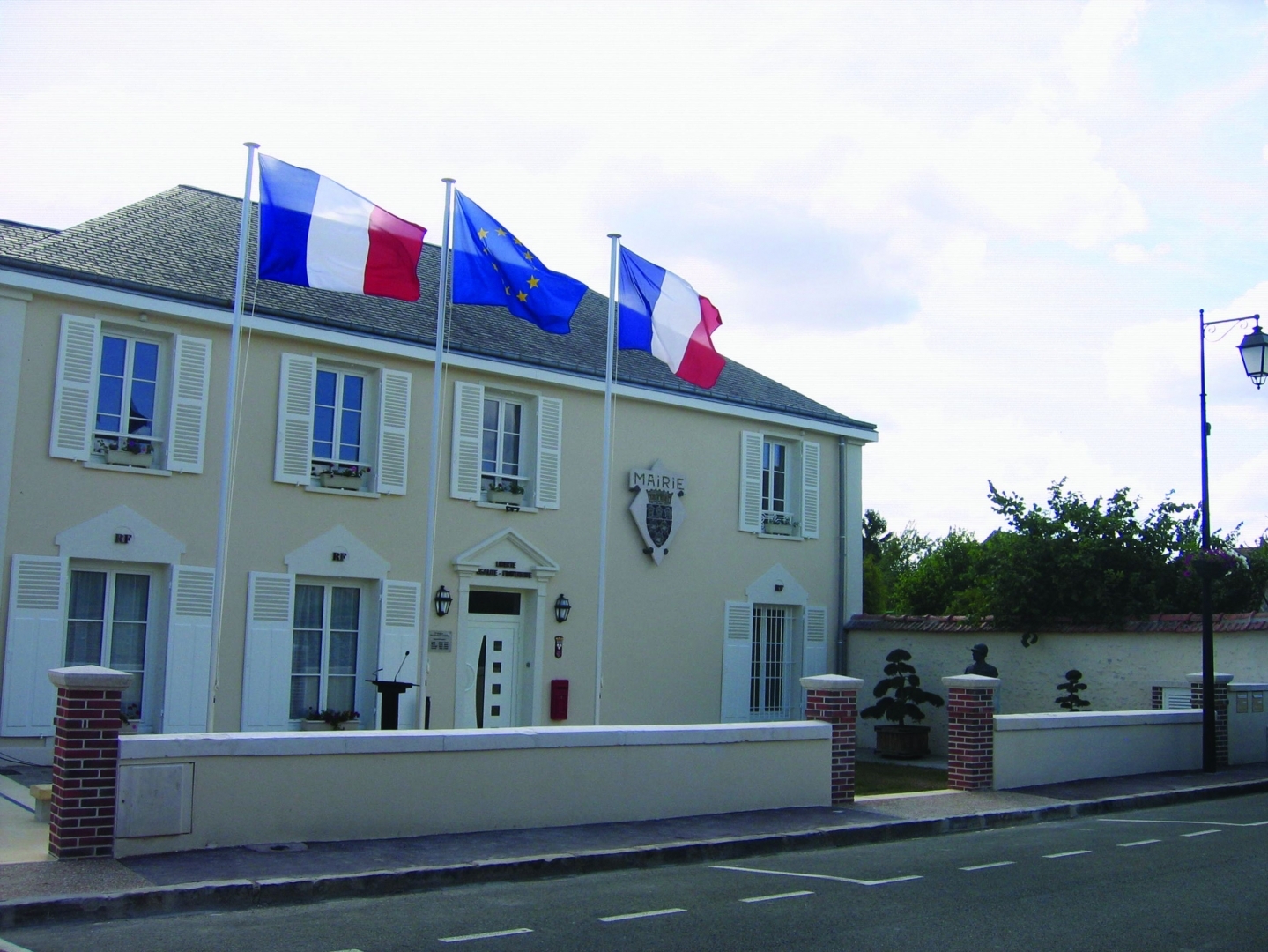 mairie saint-symphorien 28700